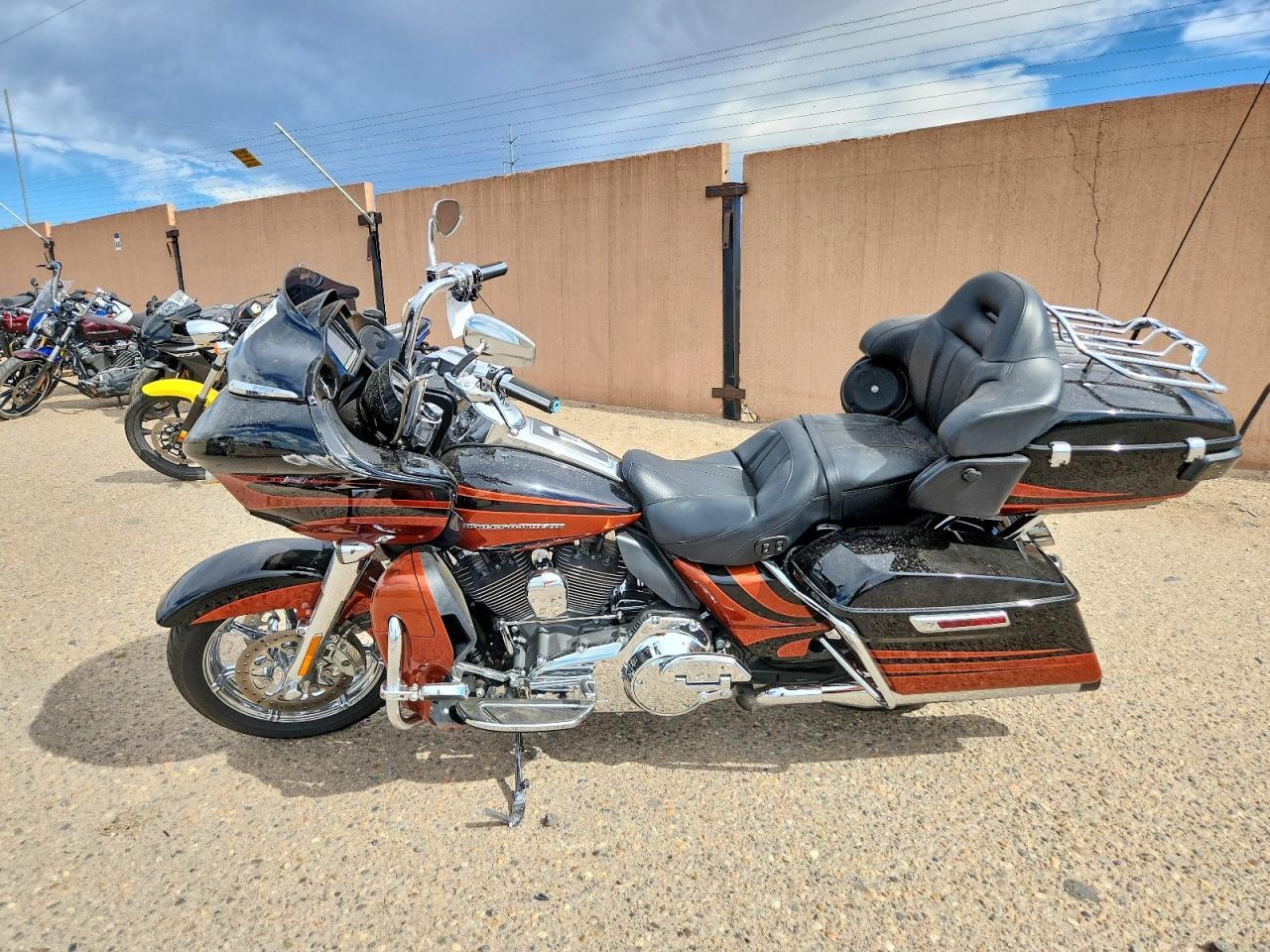 2015 Harley-Davidson Fltruse Cvo Road Glide - Image 3