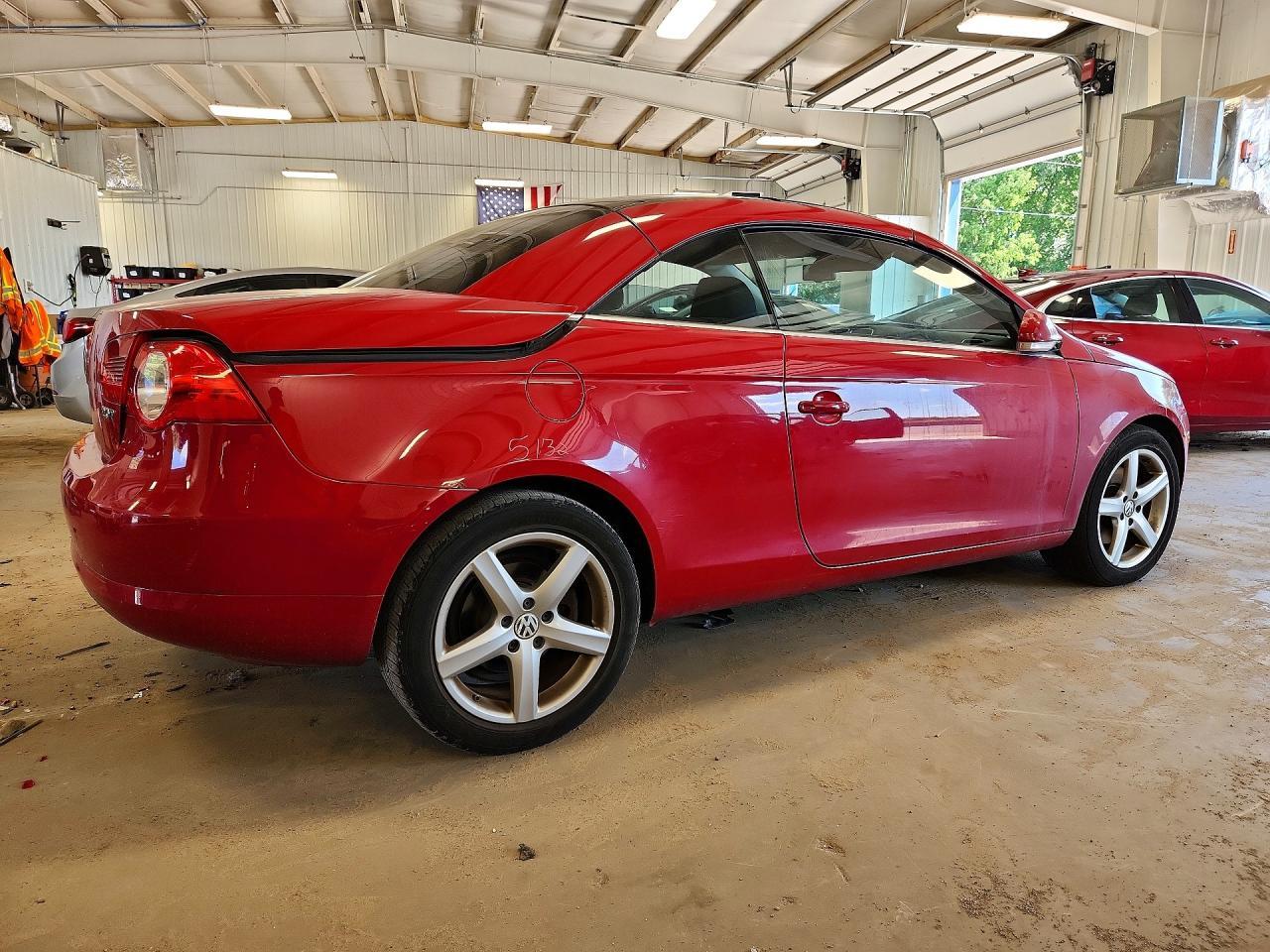 2007 Volkswagen Eos 2.0T Sport - Фото 3