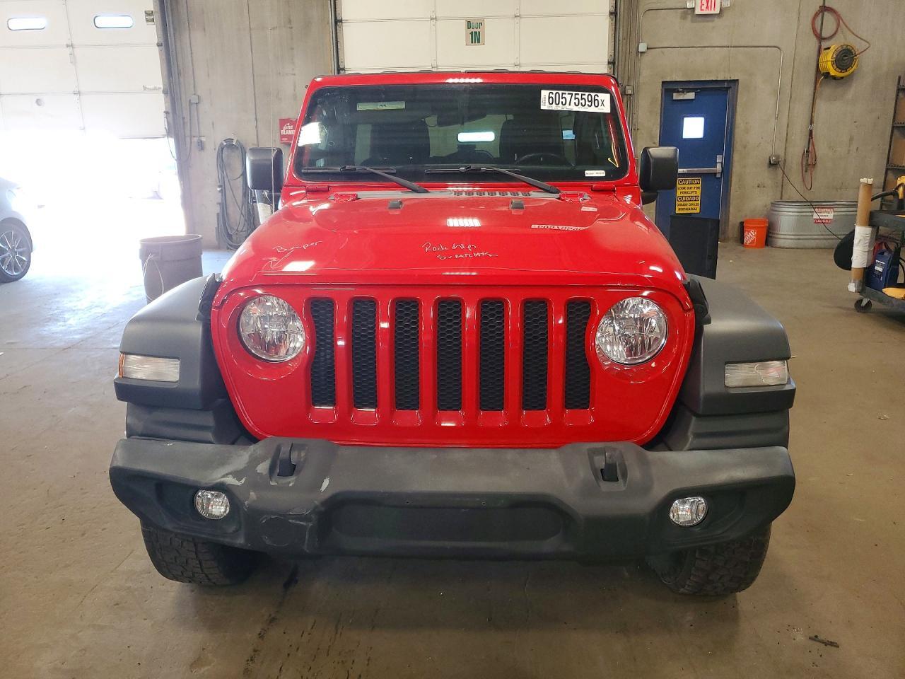2019 Jeep Wrangler Unlimited Sport - Фото 5