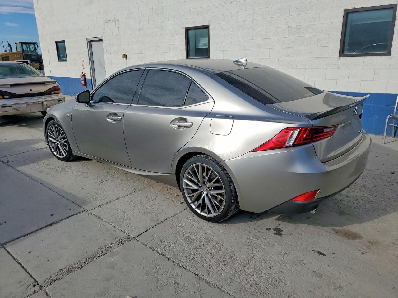 2014 Lexus Is 250 - Image 2