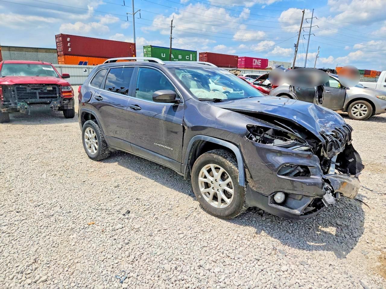2016 Jeep Cherokee Latitude - Фото 4
