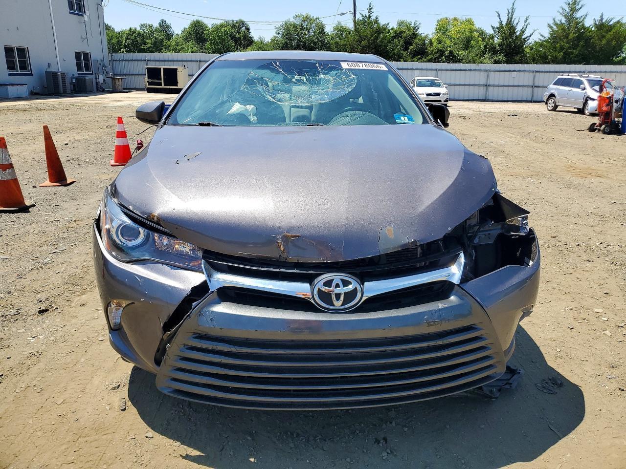 2016 Toyota Camry Se - Фото 5