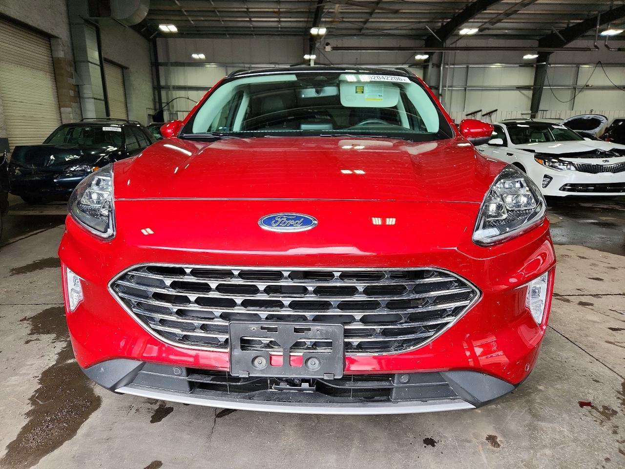2022 Ford Escape Titanium - Image 5