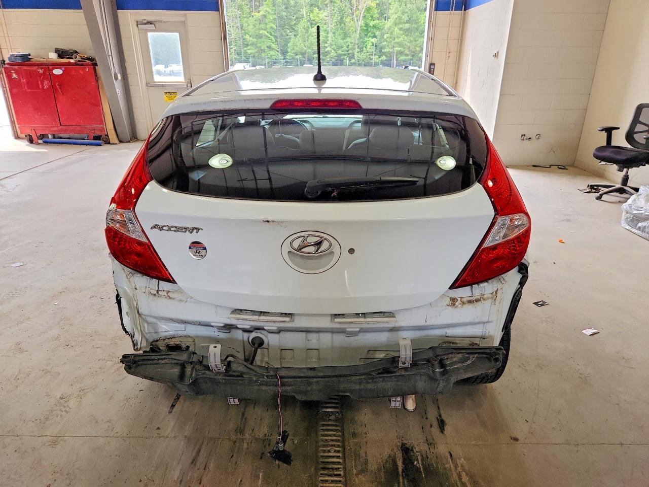 2017 Hyundai Accent Se - Фото 6