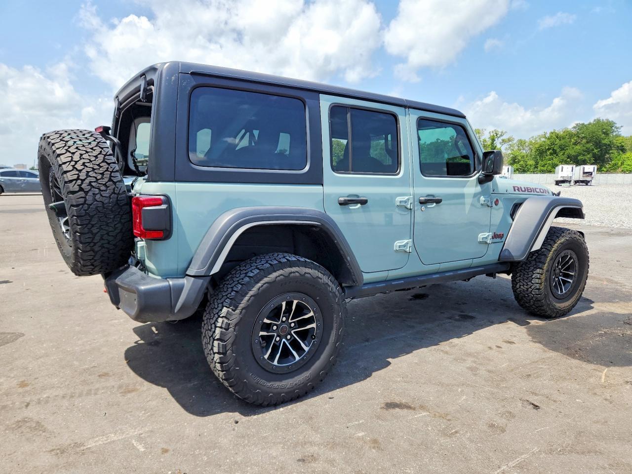 2024 Jeep Wrangler Rubicon - Фото 3