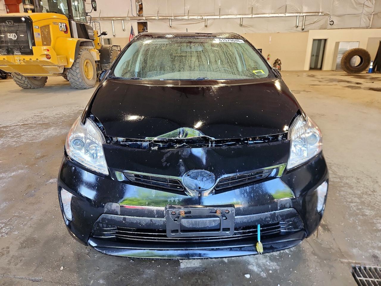 2015 Toyota Prius Two - Image 5