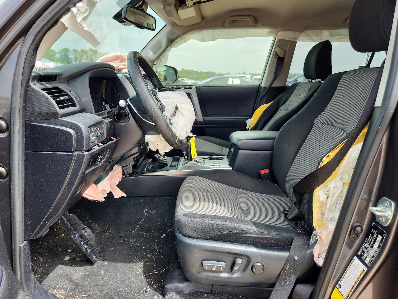 2023 Toyota 4Runner Sr5 - Image 7