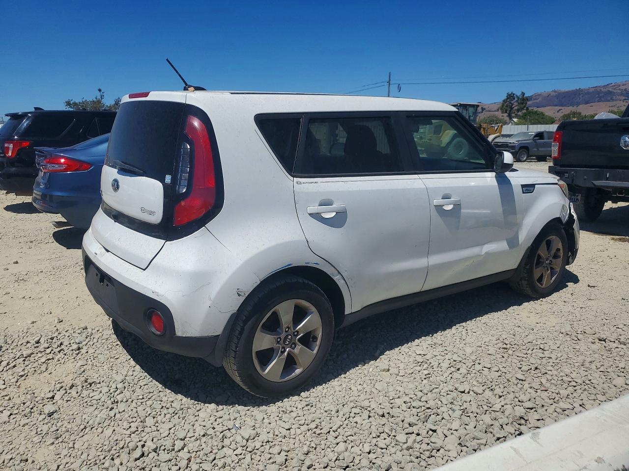 2017 Kia Soul Base - Image 3