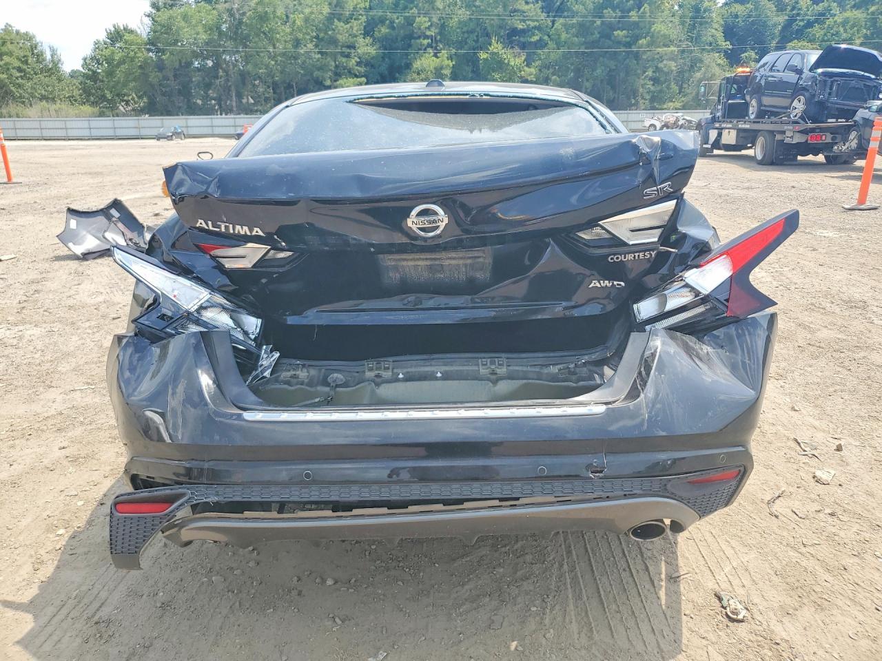 2022 Nissan Altima Sr - Image 6