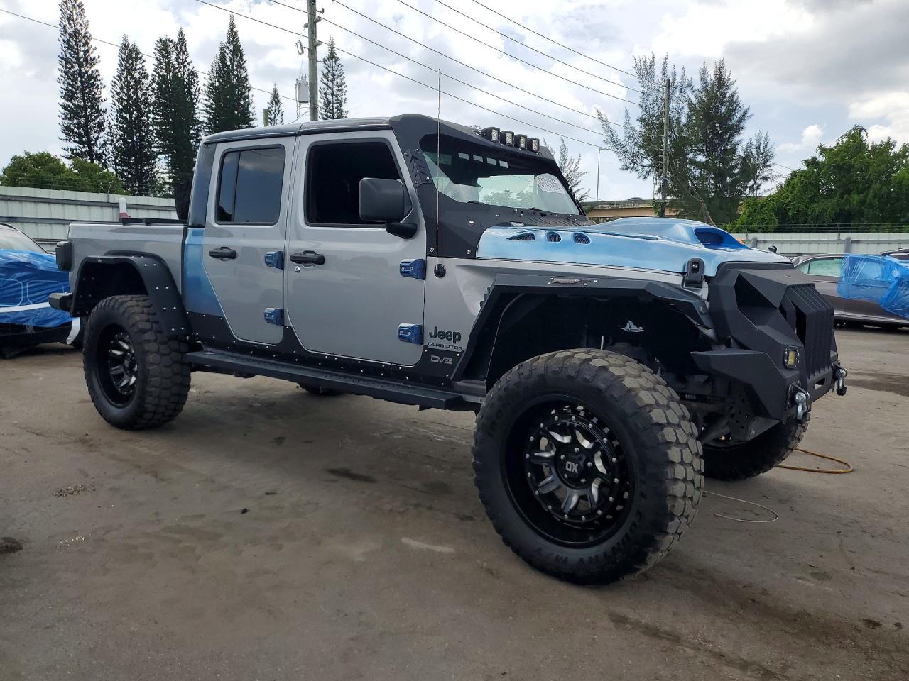 2020 Jeep Gladiator Sport - Фото 4