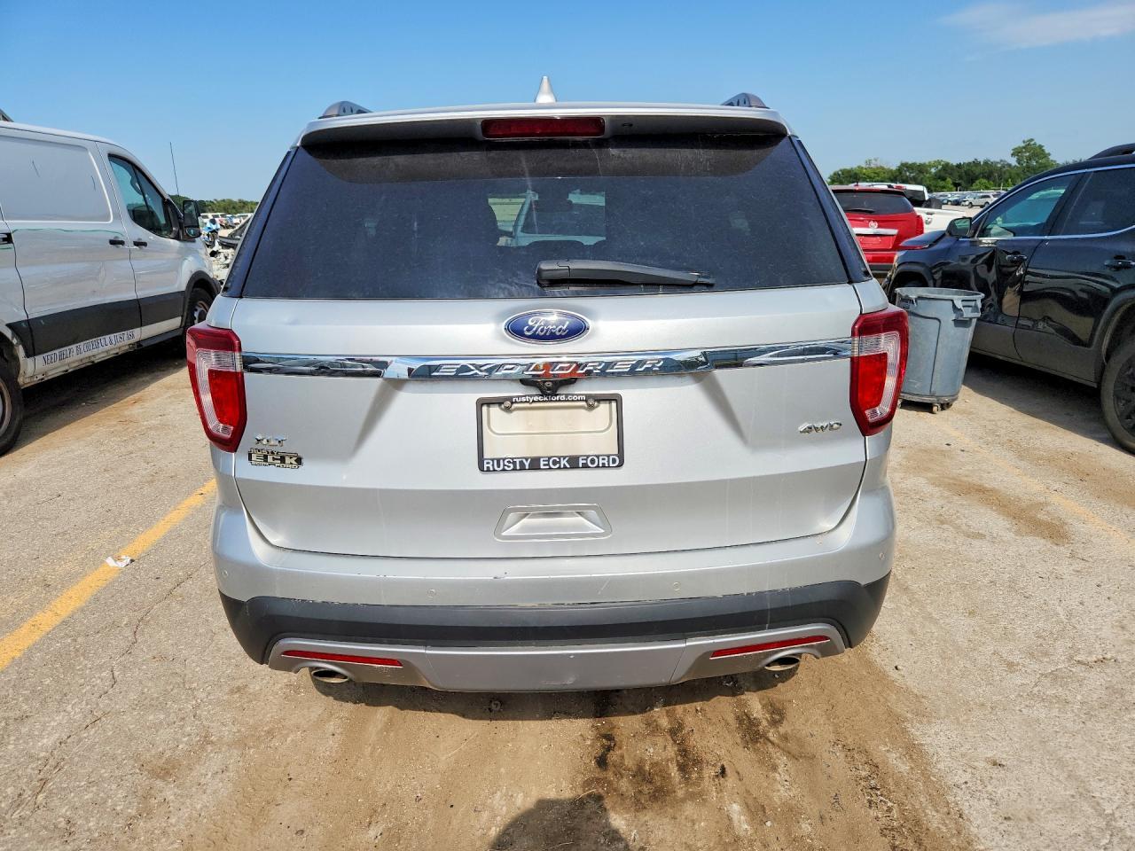 2017 Ford Explorer Xlt - Фото 6