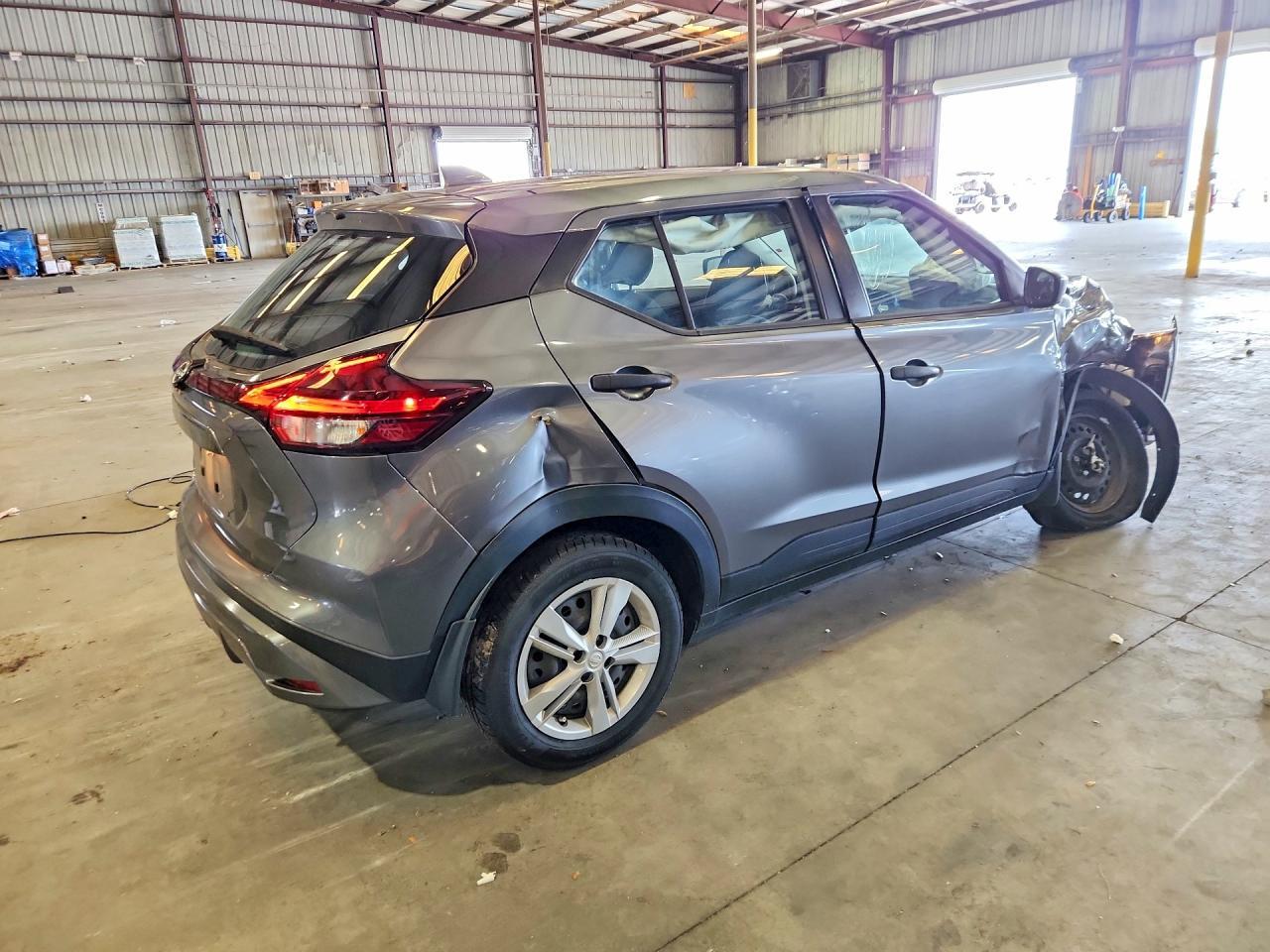 2023 Nissan Kicks S - Фото 3