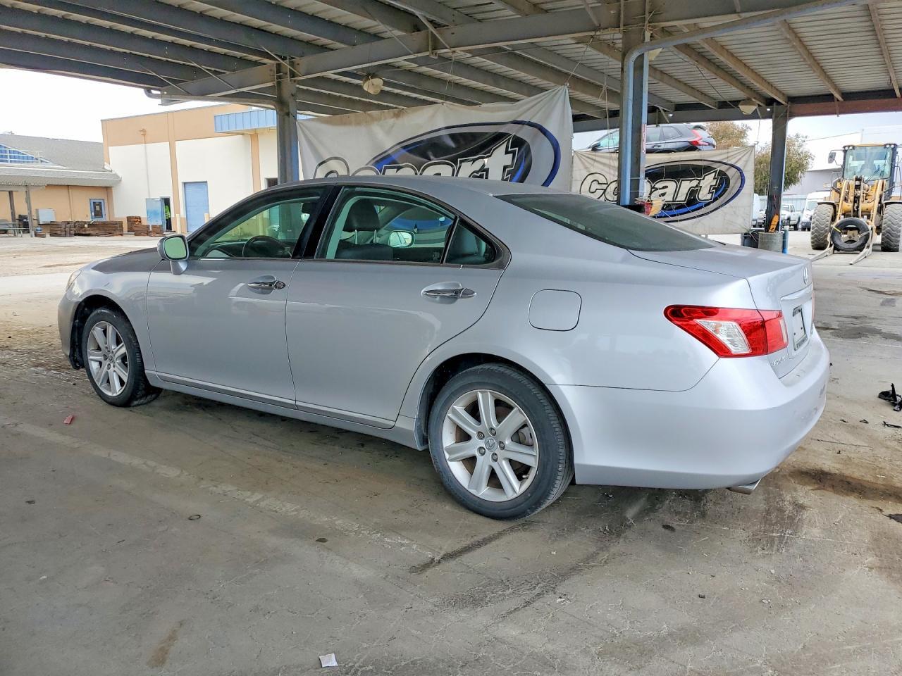 2009 Lexus Es 350 - Image 2