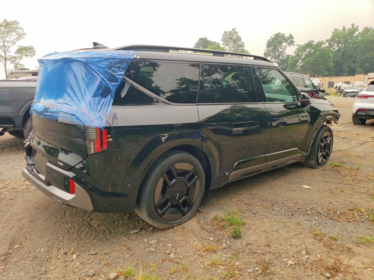 2024 Kia Ev9 Gt Line - Image 3