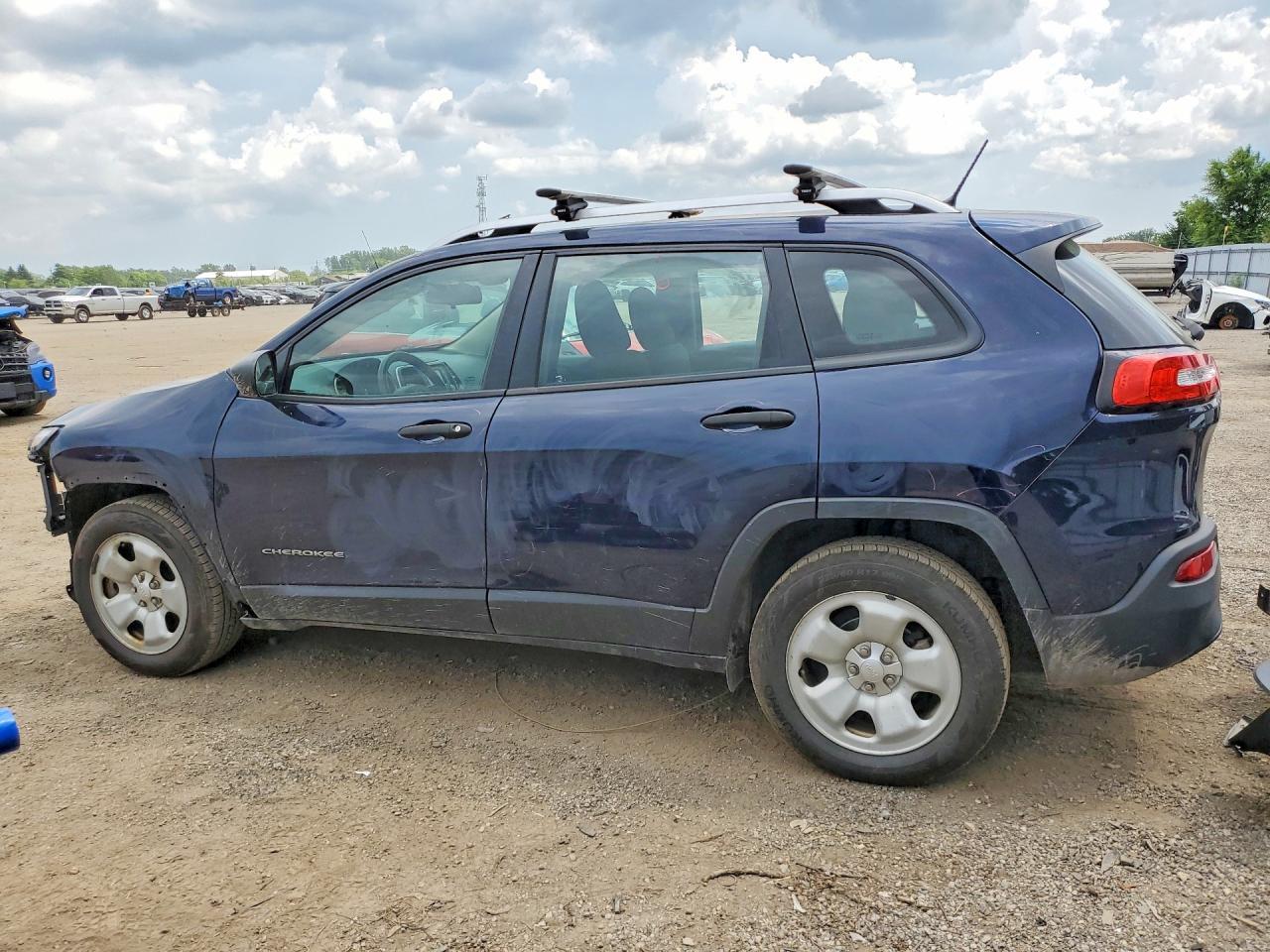 2016 Jeep Cherokee Sport - Image 2