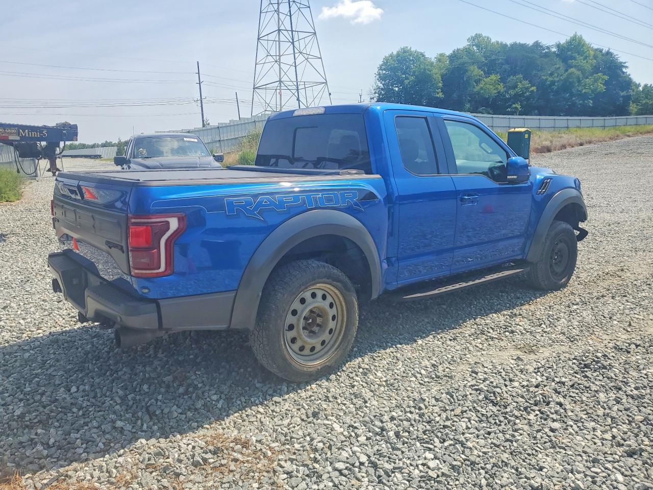 2017 Ford F150 Raptor - Image 3