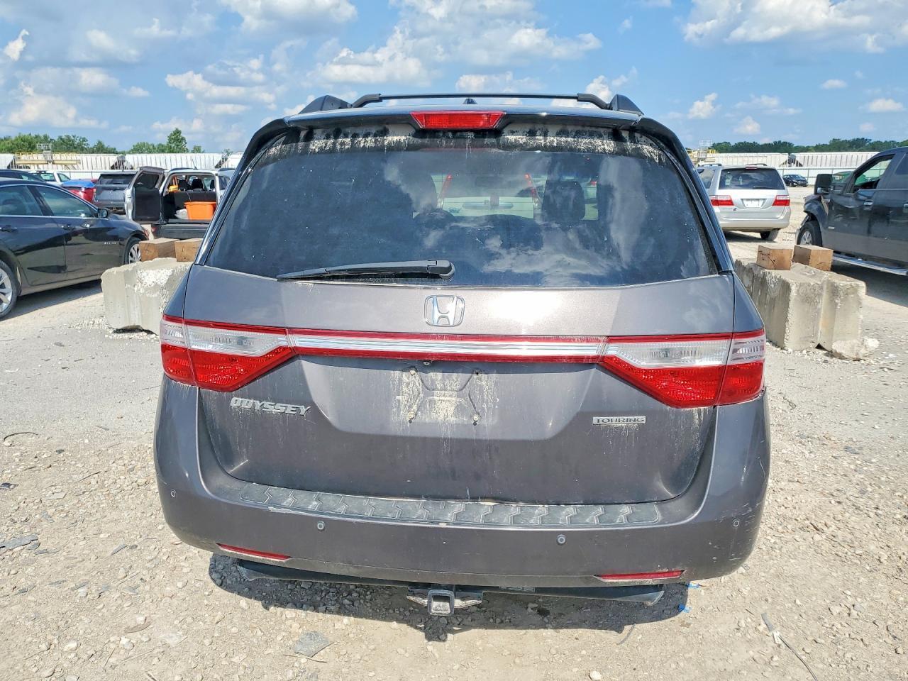 2012 Honda Odyssey Touring - Фото 6