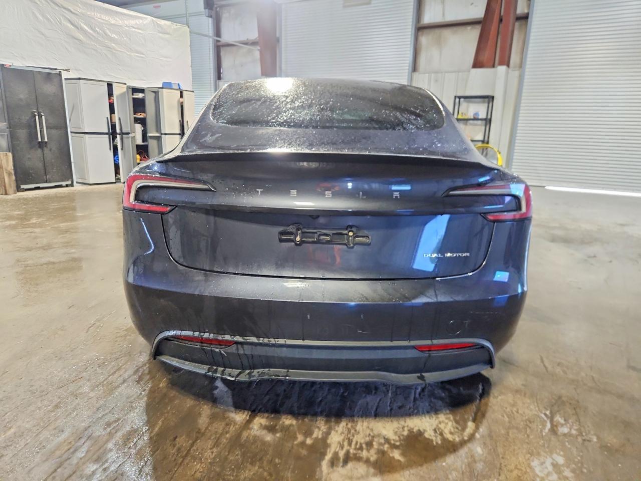 2024 Tesla Model 3 - Image 6