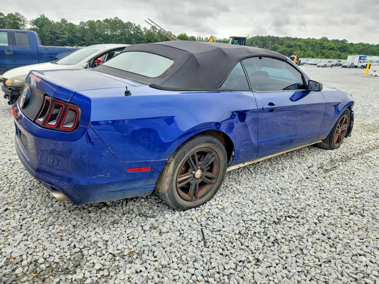 2014 Ford Mustang - Фото 3