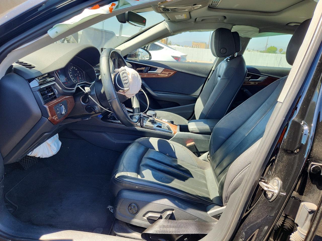 2021 Audi A4 Premium 40 - Фото 7