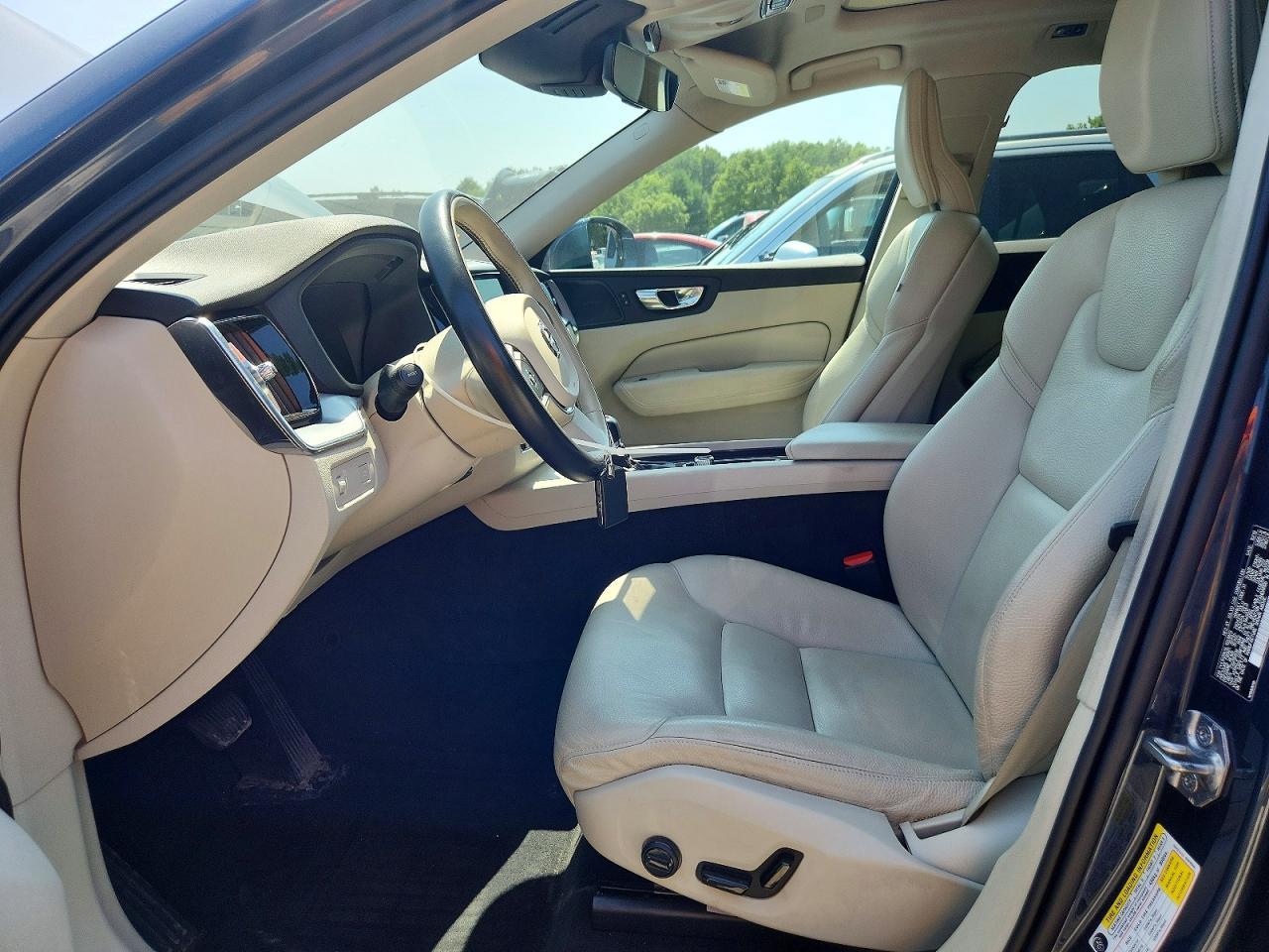 2020 Volvo Xc60 T5 Momentum - Image 7
