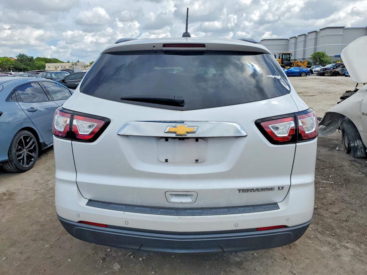 2016 Chevrolet Traverse Lt - Фото 6