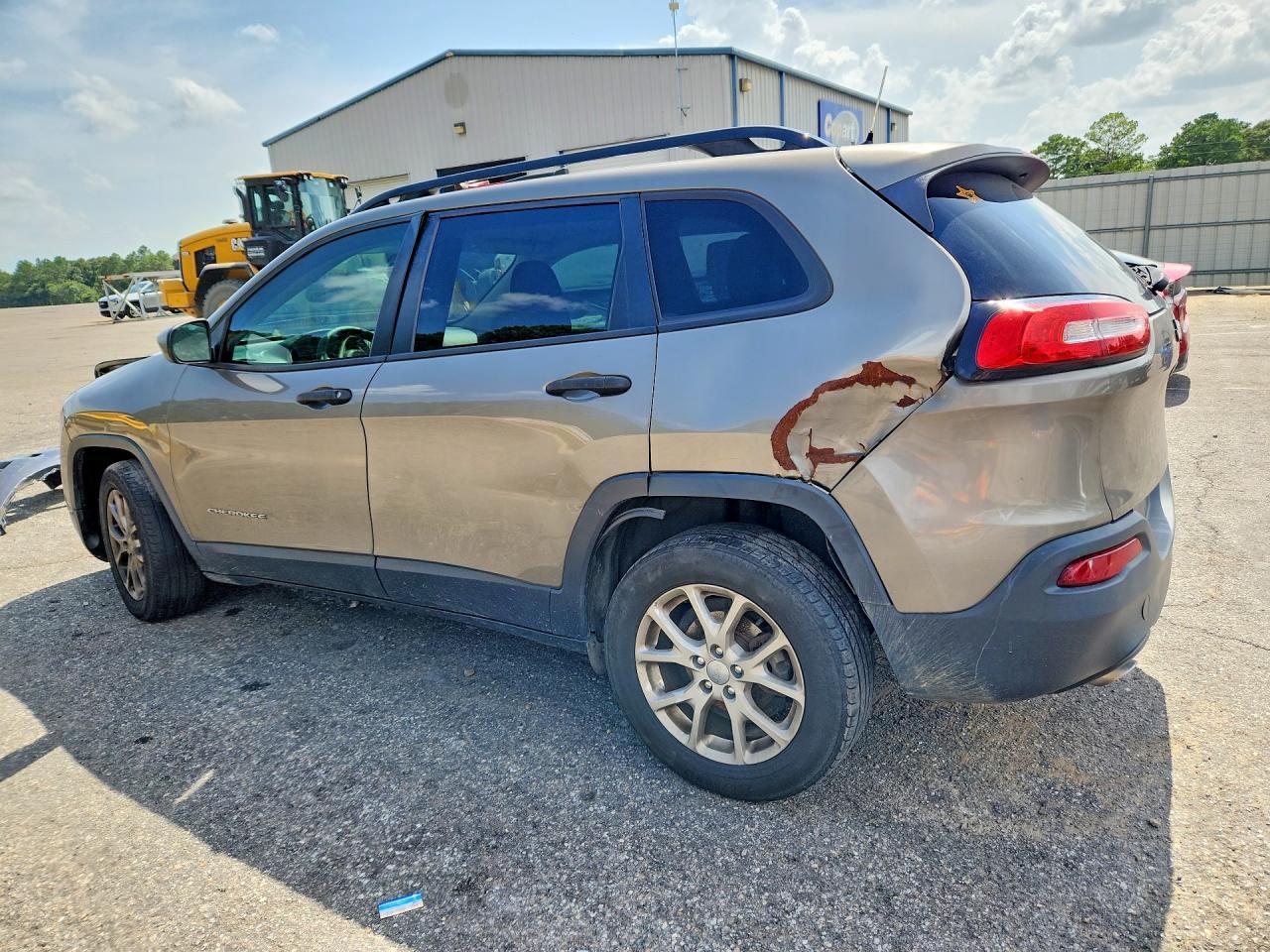 2016 Jeep Cherokee Sport - Image 2