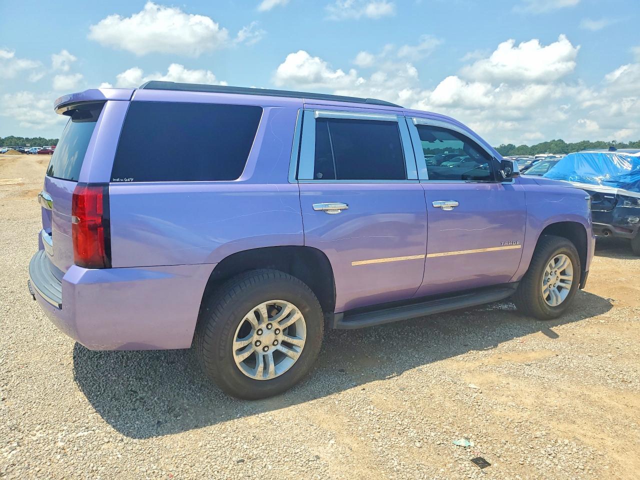 2019 Chevrolet Tahoe C1500 Lt - Image 3