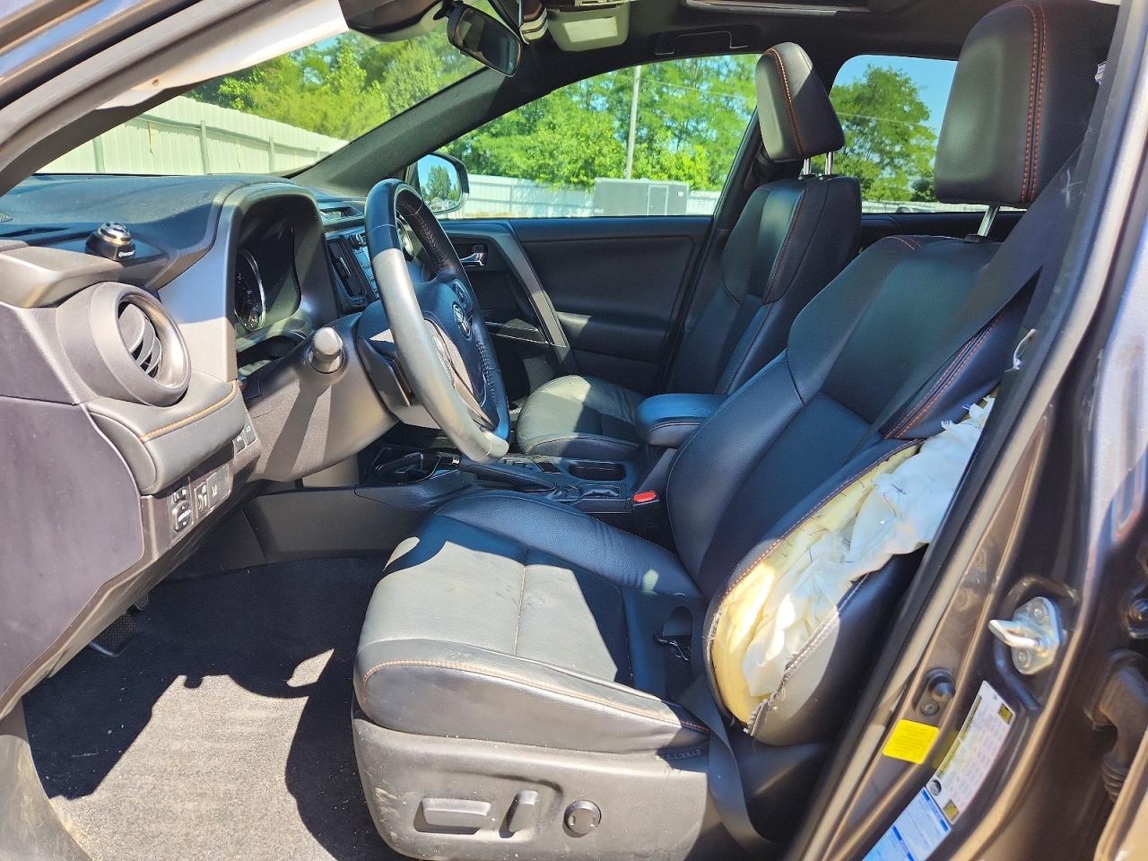 2017 Toyota Rav4 Se - Image 7