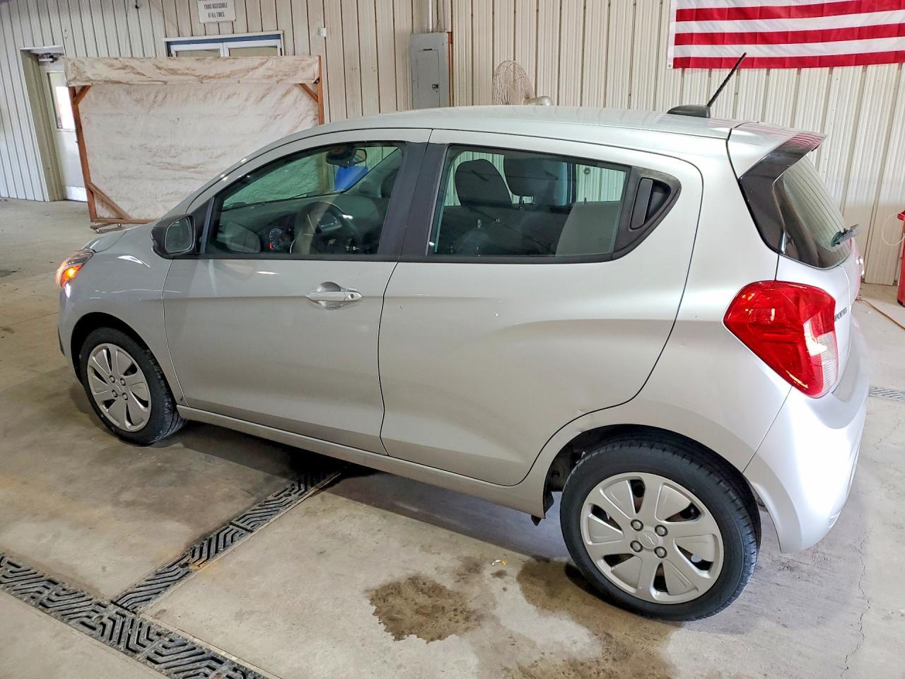 2016 Chevrolet Spark Ls - Фото 2