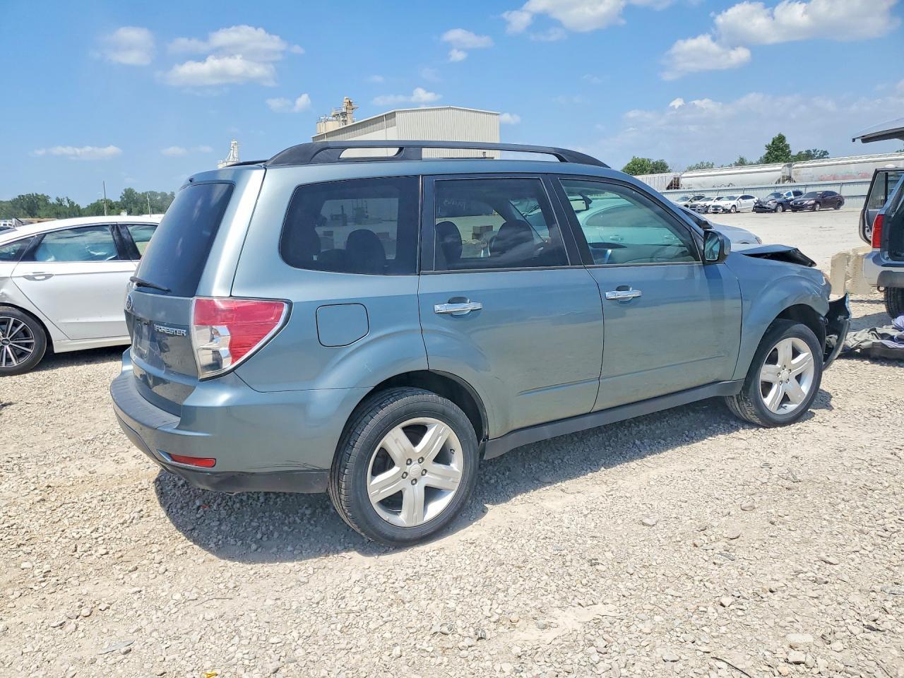 2009 Subaru Forester 2.5X Premium - Image 3
