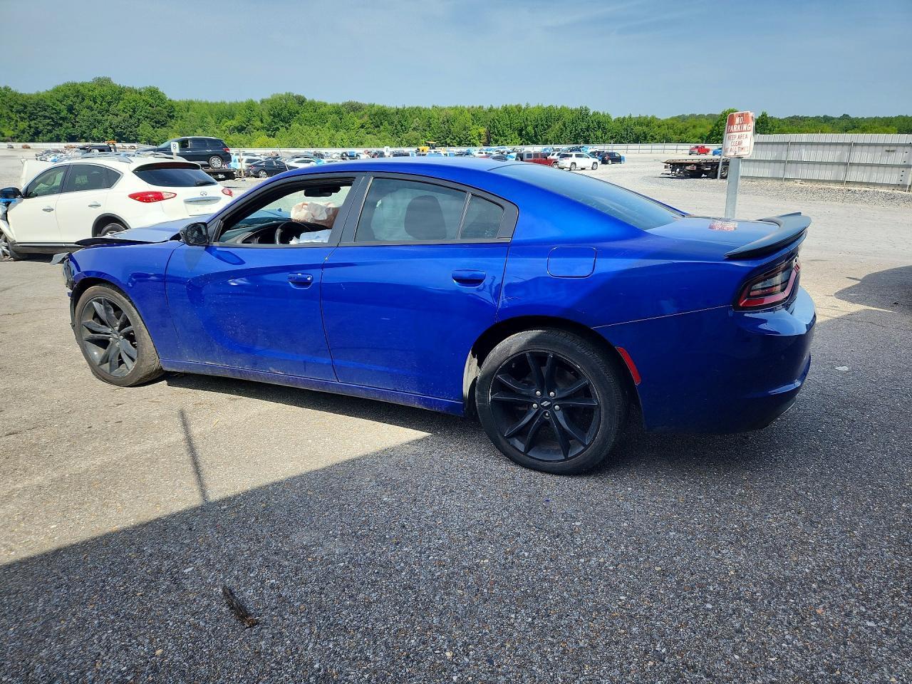 2018 Dodge Charger Sxt - Image 2