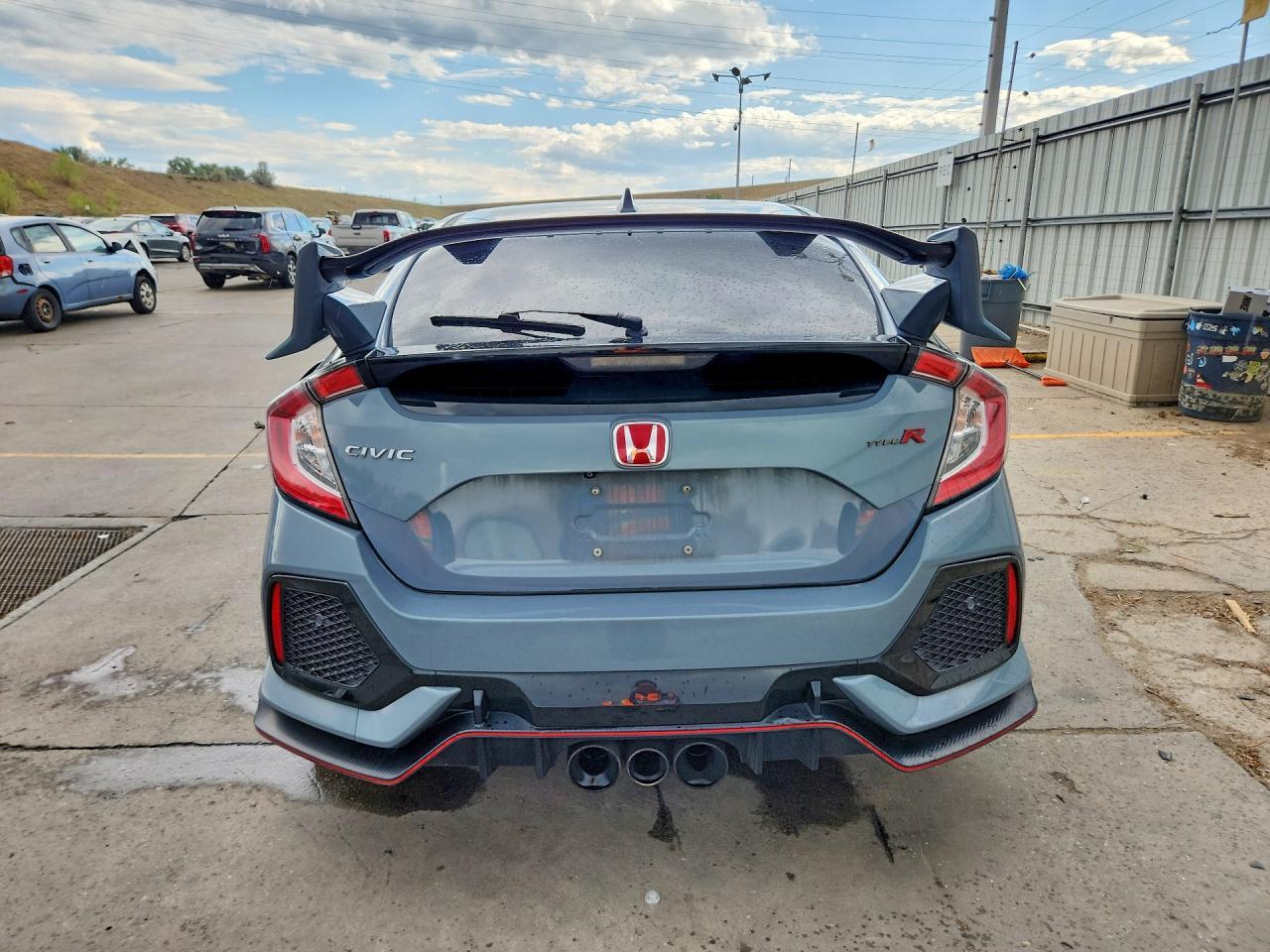 2019 Honda Civic Type-R Touring - Image 6