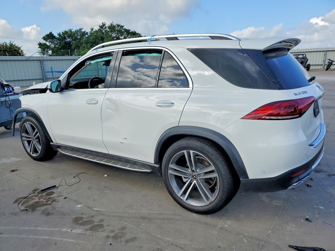 2022 Mercedes-Benz Gle 350 - Image 2