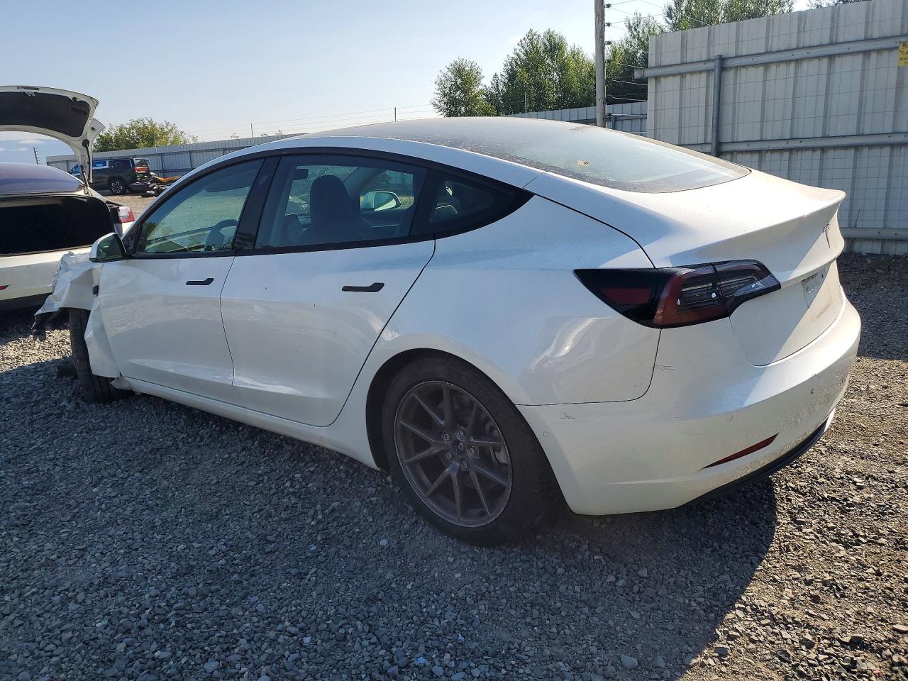 2021 Tesla Model 3 - Image 2