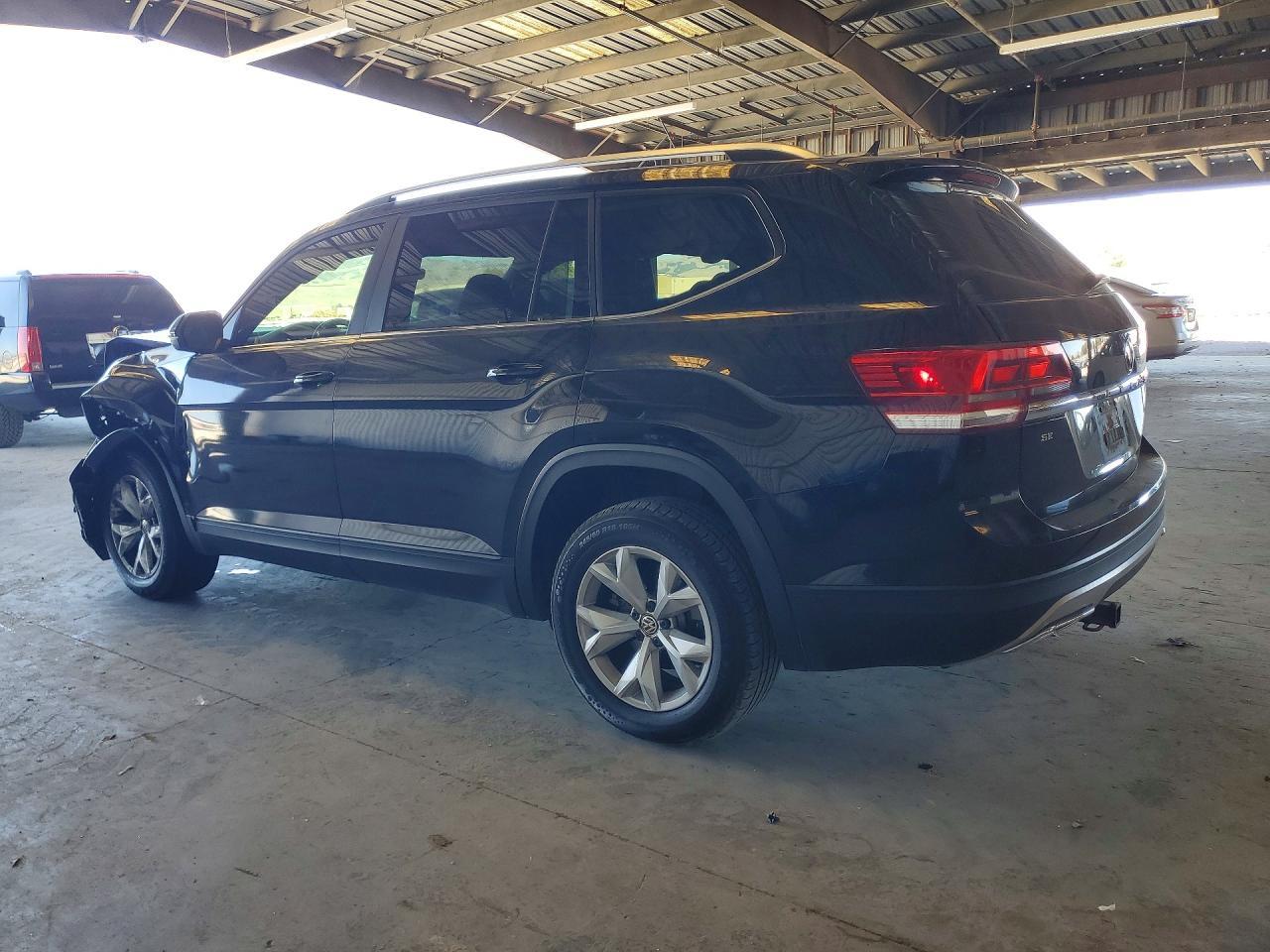 2018 Volkswagen Atlas Se - Фото 2