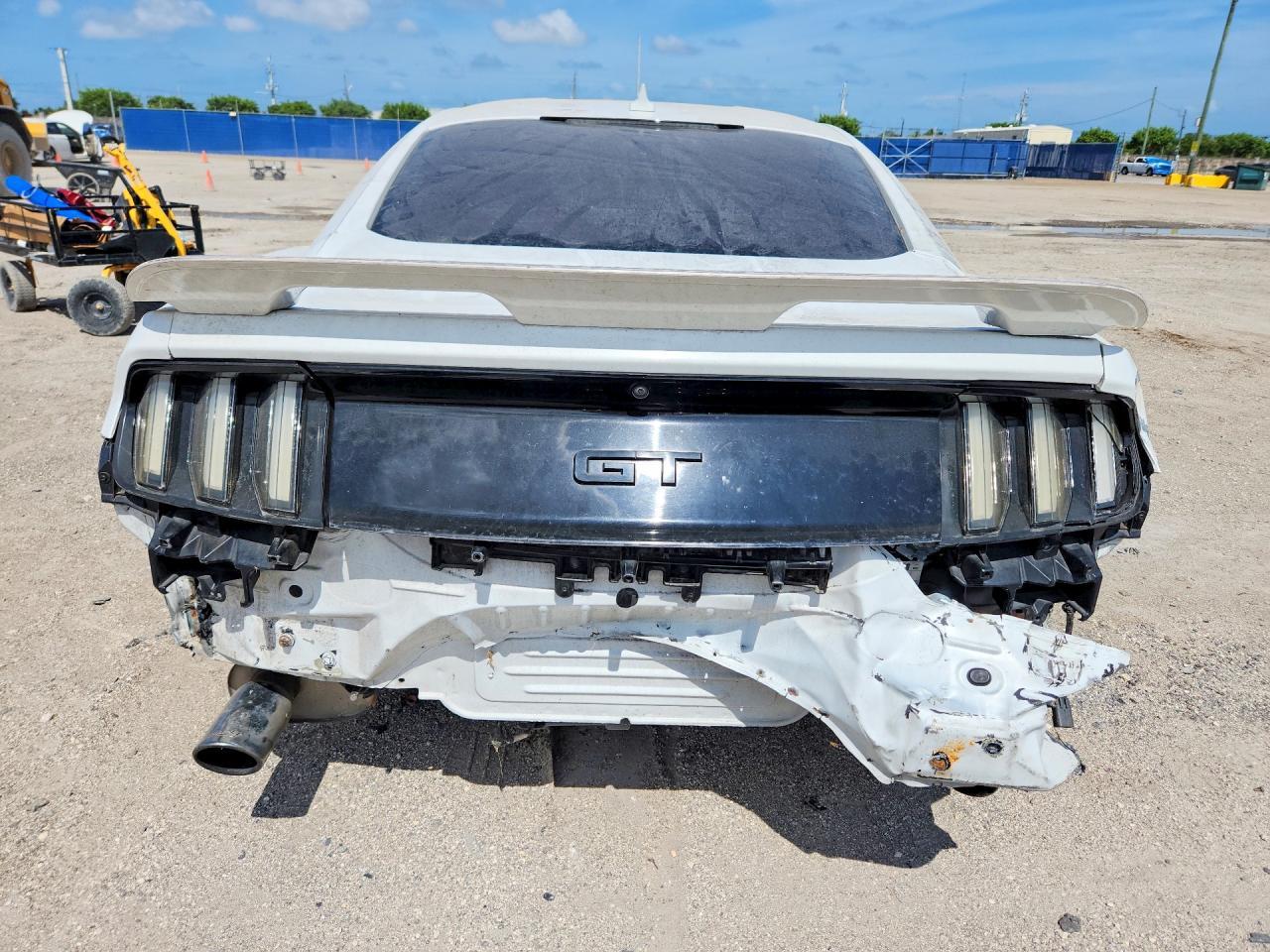 2020 Ford Mustang Gt - Image 6