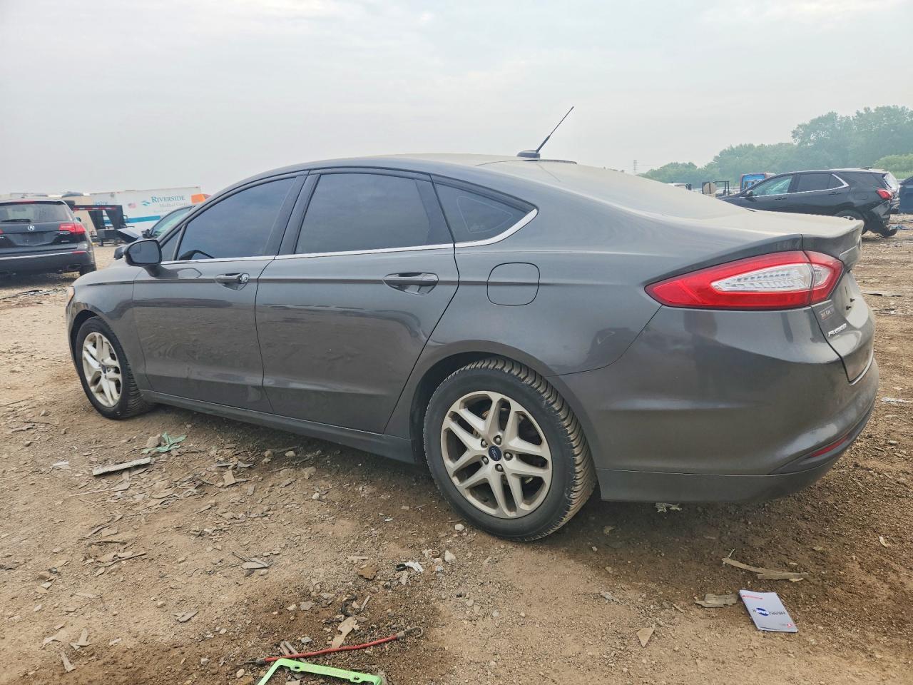 2016 Ford Fusion Se - Фото 2