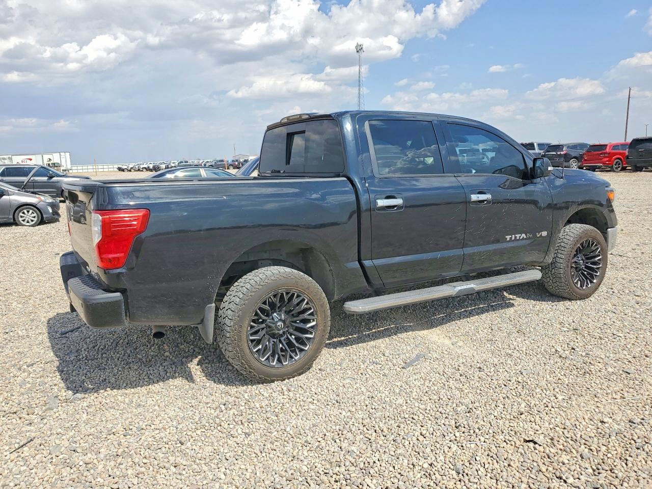 2019 Nissan Titan Sv - Фото 3
