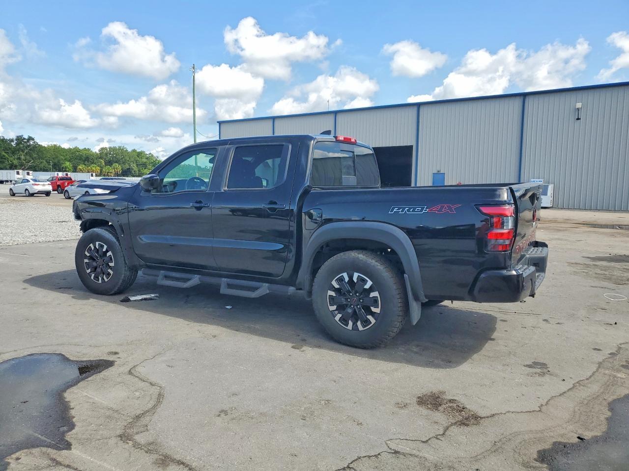 2023 Nissan Frontier Pro-4X - Image 2