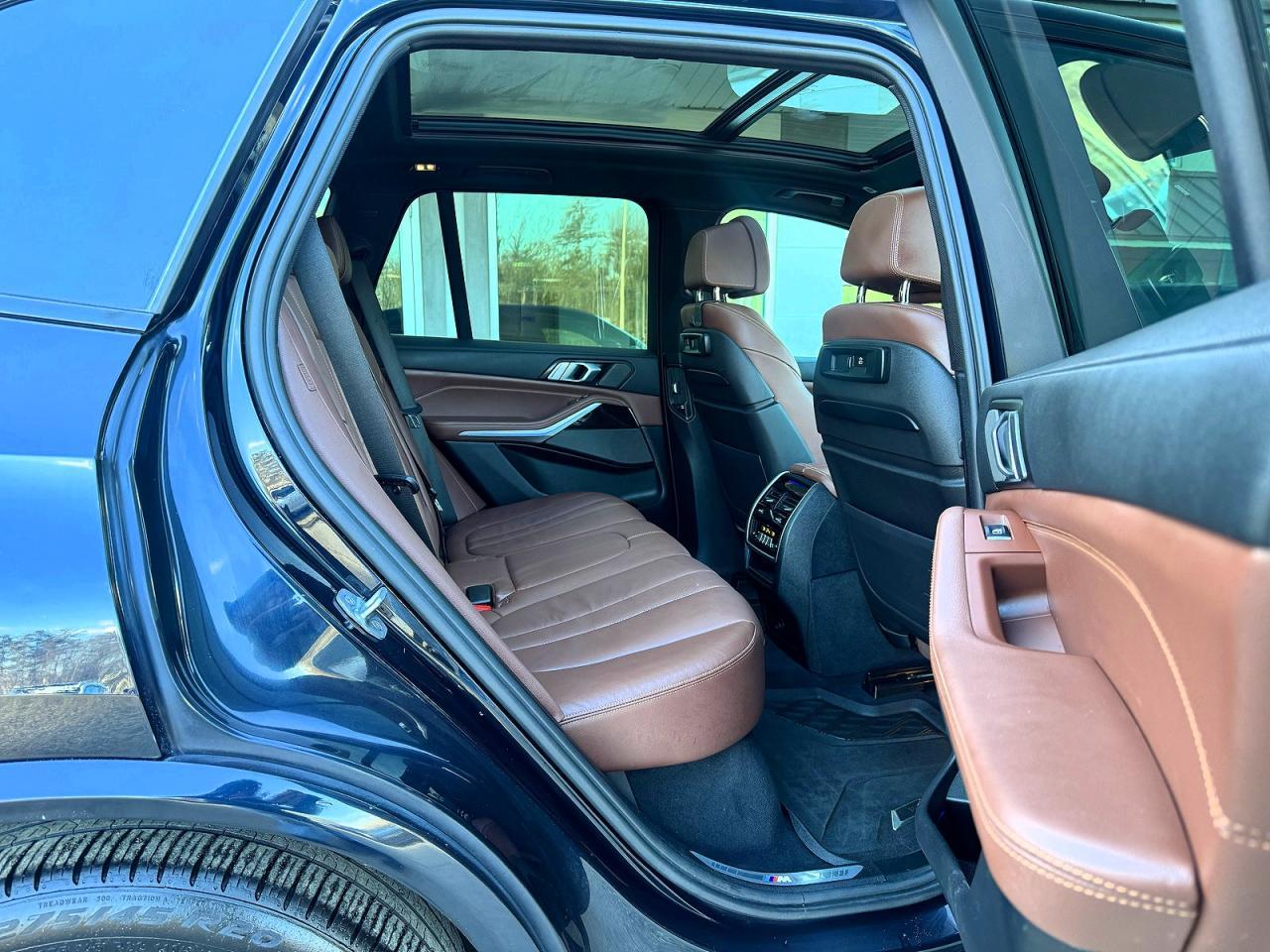 2020 BMW X5 M50I - Фото 6