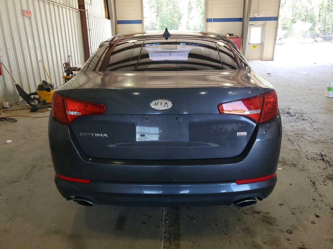 2011 Kia Optima Lx - Image 6