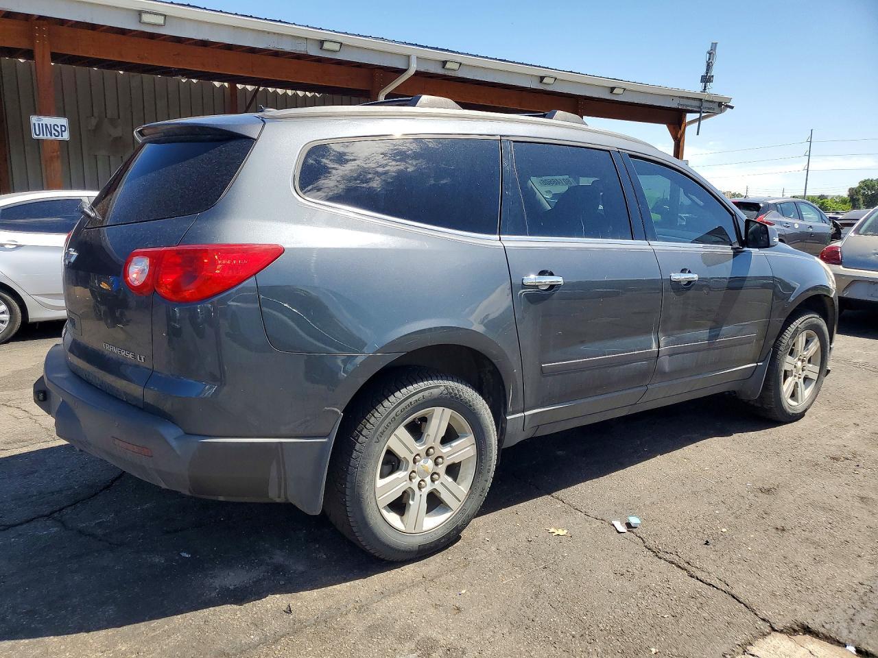 2011 Chevrolet Traverse - Image 3