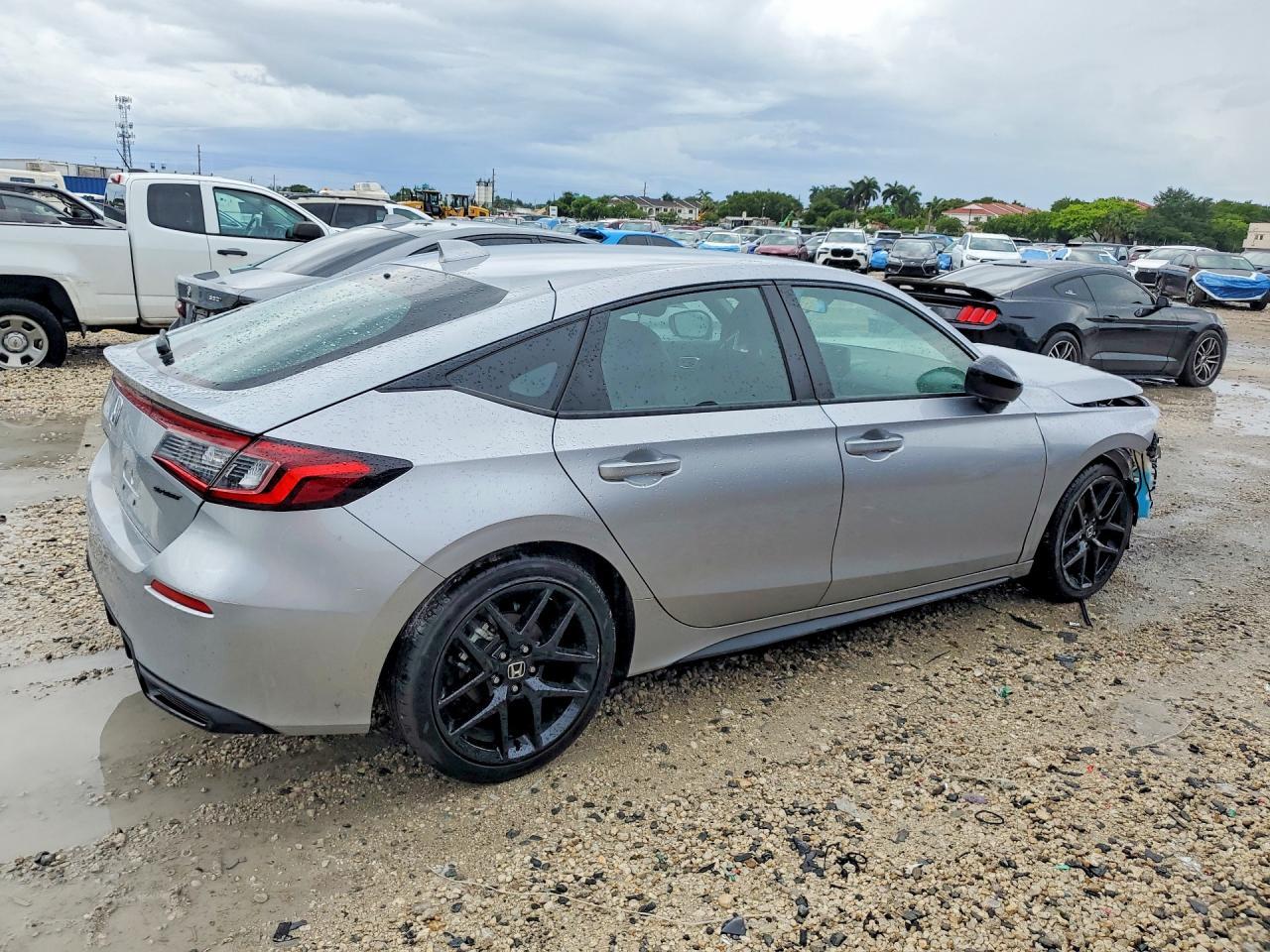 2026 Honda Civic Sport - Image 3