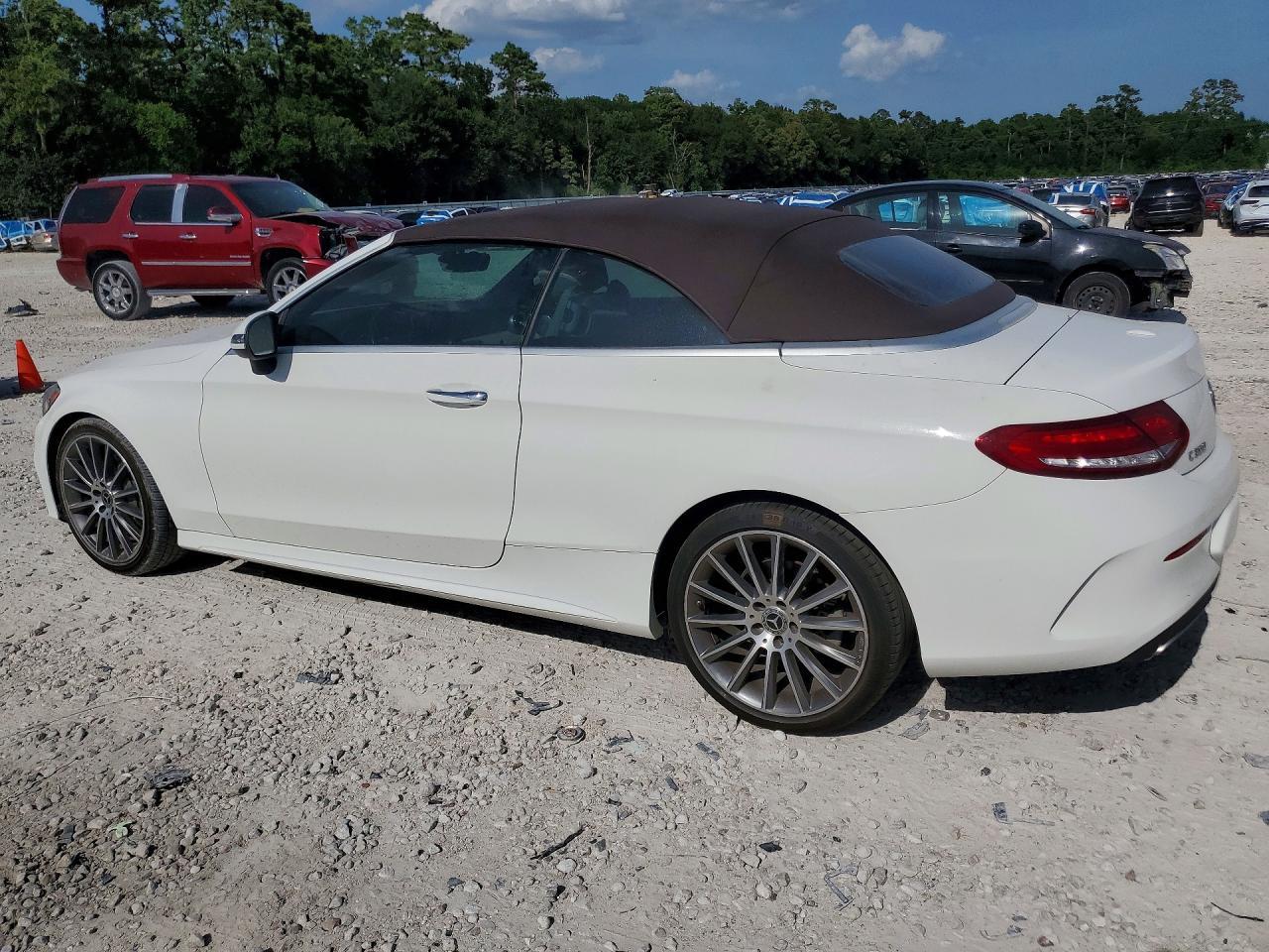 2017 Mercedes-Benz C 300 - Image 2