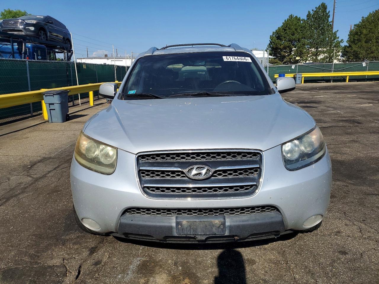 2009 Hyundai Santa Fe Limited - Image 5
