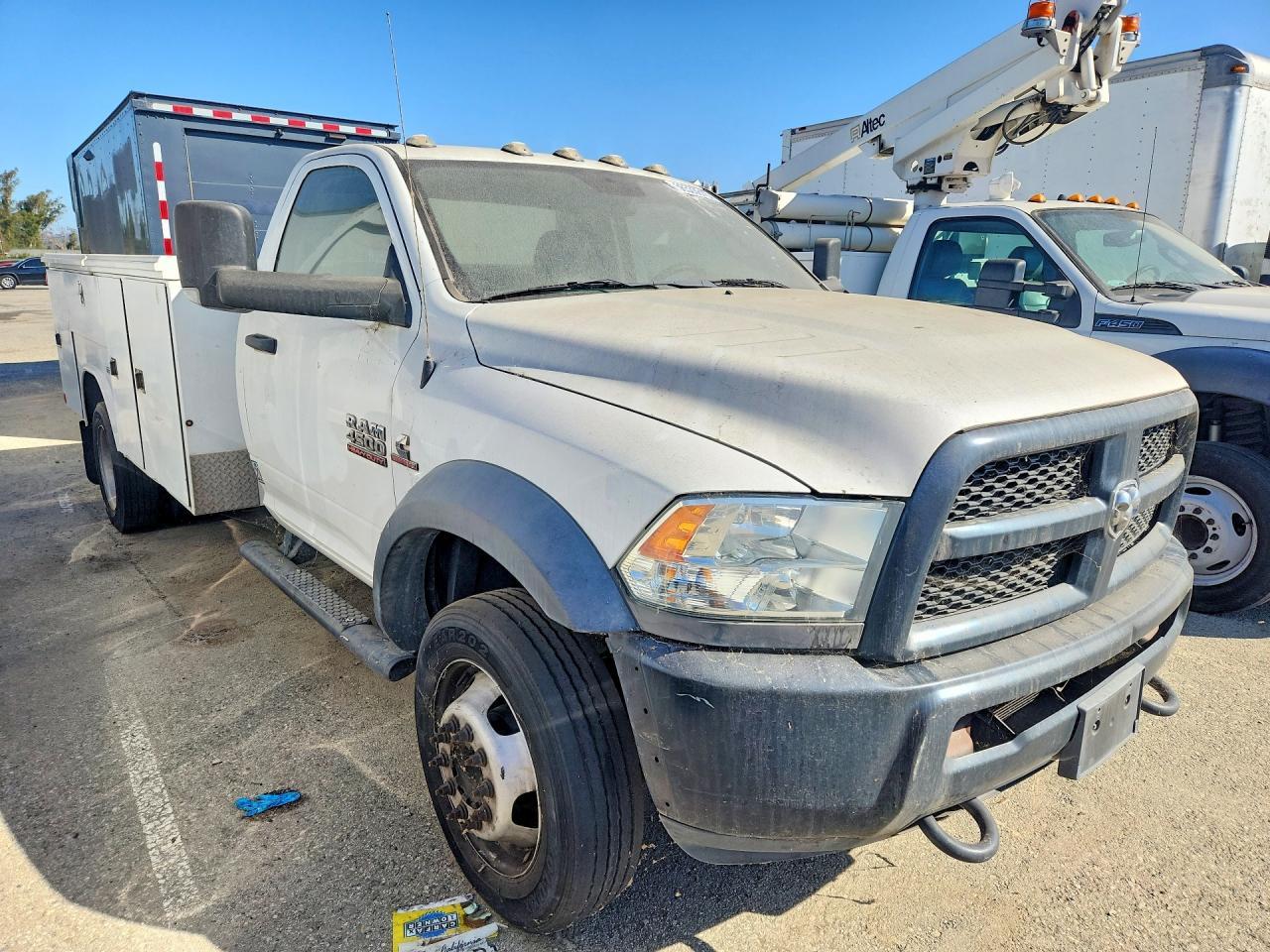 2018 Ram 4500 Utility ** Cln Title * Pri Fleet ** - Фото 4