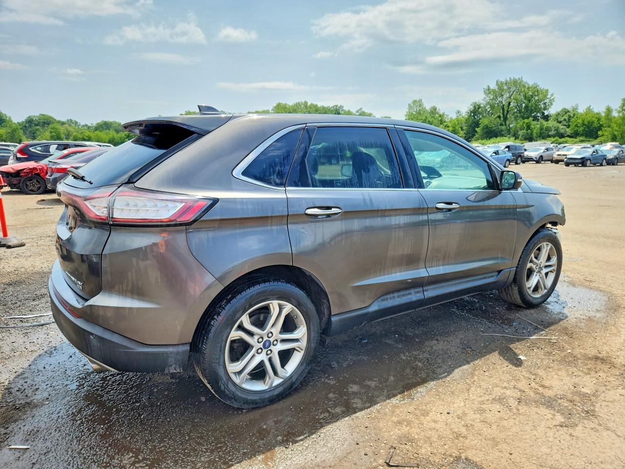 2015 Ford Edge Titanium - Фото 3
