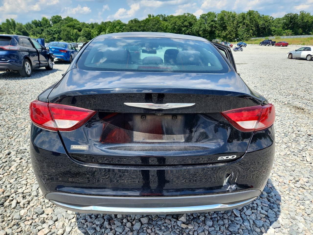 2016 Chrysler 200 Limited - Фото 6