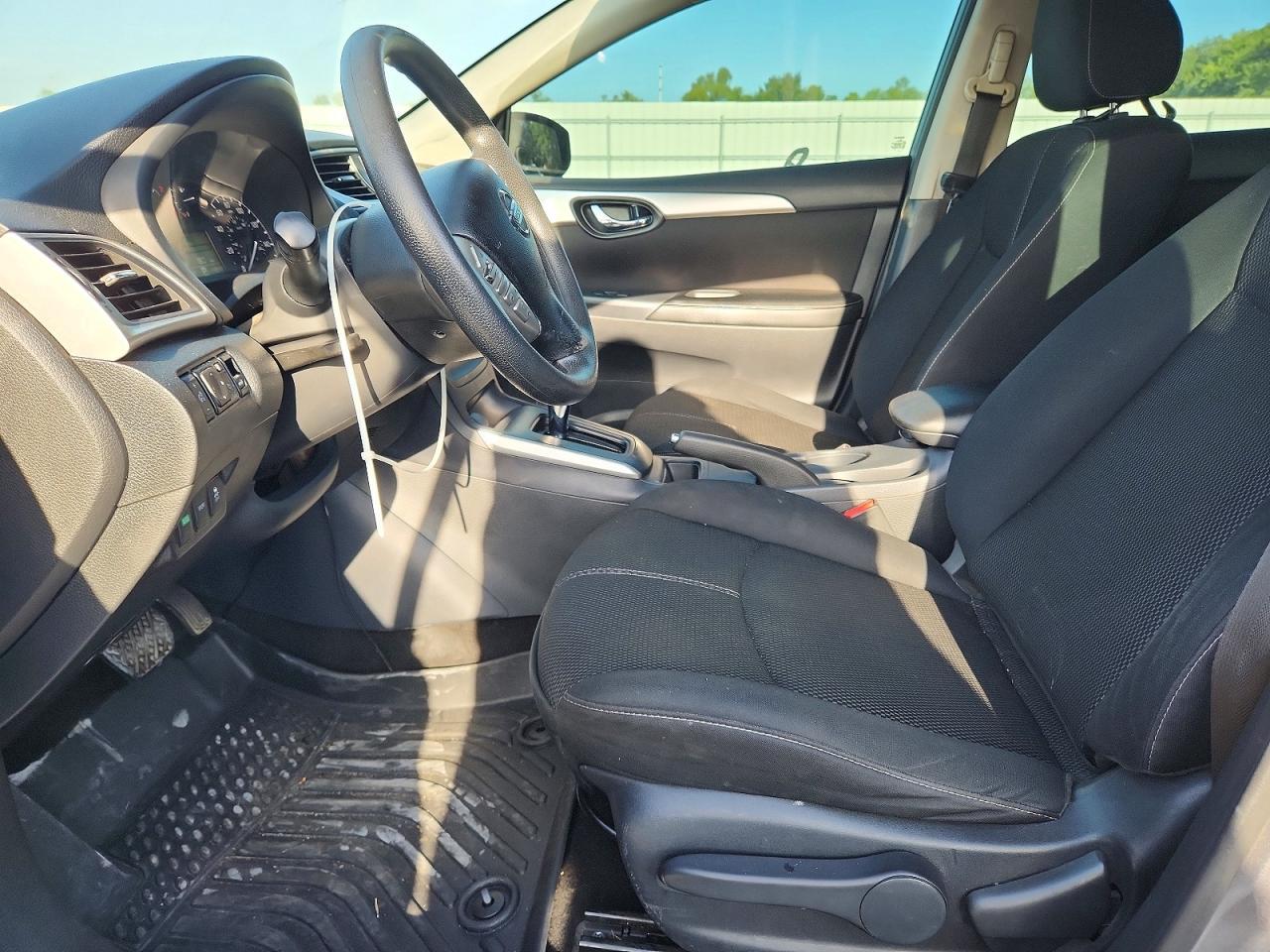 2017 Nissan Sentra S - Фото 7